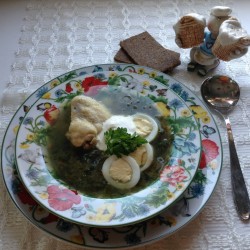 Щи зелёные с крапивой на курином бульоне - шаг 9