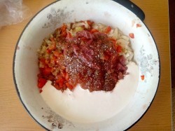 Щука запеченная в духовке со сметаной и овощами - шаг 11 Щука запеченная в духовке со сметаной и овощами - шаг 11