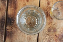 Шипучка из соды и уксуса - шаг 2 Шипучка из соды и уксуса - шаг 2