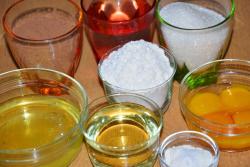 Шоколадный торт с вишней - шаг 1