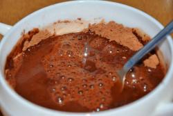 Шоколадный торт с вишней - шаг 2