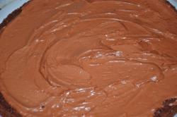 Шоколадный торт с вишней - шаг 25