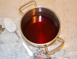 Вишнево-шоколадный торт с кремом из сметаны - шаг 13