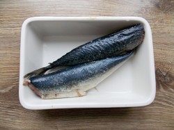 Скумбрия горячего копчения - шаг 3 Скумбрия горячего копчения - шаг 3