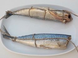 Скумбрия горячего копчения - шаг 4 Скумбрия горячего копчения - шаг 4