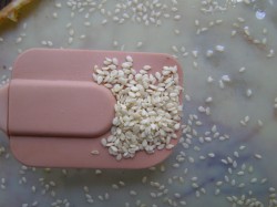 Сладкие суши роллы с бананами - шаг 5