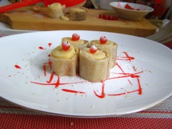 Сладкие суши роллы с бананами - шаг 8