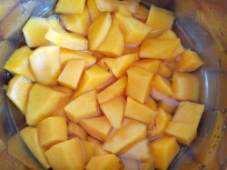 Сливочно-тыквенный десерт с орехами, джемом и корицей - шаг 1 Сливочно-тыквенный десерт с орехами, джемом и корицей - шаг 1