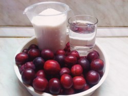 Сливовое повидло из слив на зиму - шаг 1 Сливовое повидло из слив на зиму - шаг 1