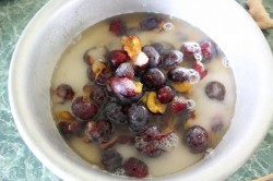 Варенье из слив с грецкими орехами по-грузински без косточек - шаг 4