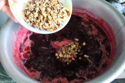 Варенье из слив с грецкими орехами по-грузински без косточек - шаг 8