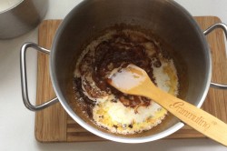 Домашняя соленая карамель - карамельный соус - шаг 6