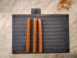 Сосиска в микроволновке - шаг 2