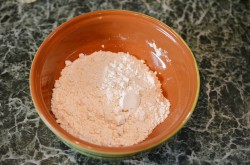 Сосиски в кляре на сковороде - шаг 3