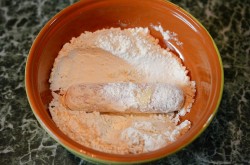 Сосиски в кляре на сковороде - шаг 6