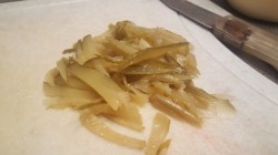 Соус тар-тар с огурцами и чесноком для бутербродов - шаг 3