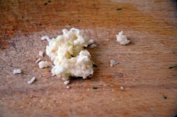 Спагетти в мультиварке c соусом из зелени и чеснока - шаг 3 Спагетти в мультиварке c соусом из зелени и чеснока - шаг 3