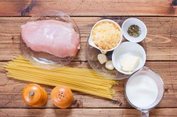 Спагетти с курицей - шаг 1