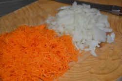 Спагетти с куриным фаршем - шаг 2