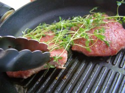 Стейк с кровью из говядины - шаг 5