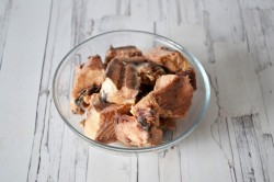 Рыбный суп из консервов горбуши с картошкой - шаг 2 Рыбный суп из консервов горбуши с картошкой - шаг 2