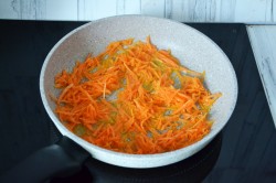 Рыбный суп из консервов горбуши с картошкой - шаг 5 Рыбный суп из консервов горбуши с картошкой - шаг 5