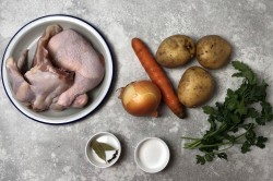 Суп с клецками на курином бульоне - шаг 1 Суп с клецками на курином бульоне - шаг 1