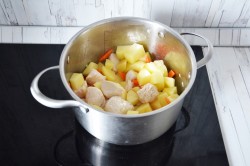 Суп лапша с курицей и картошкой - шаг 6 Суп лапша с курицей и картошкой - шаг 6