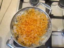 Суп с овсяными хлопьями и курицей - шаг 7 Суп с овсяными хлопьями и курицей - шаг 7