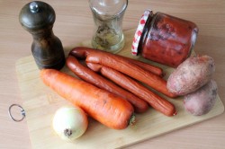 Суп с охотничьими колбасками - шаг 1 Суп с охотничьими колбасками - шаг 1