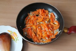 Суп с охотничьими колбасками - шаг 4 Суп с охотничьими колбасками - шаг 4