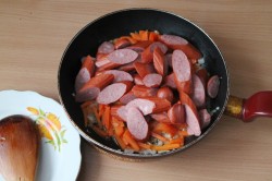 Суп с охотничьими колбасками - шаг 5 Суп с охотничьими колбасками - шаг 5