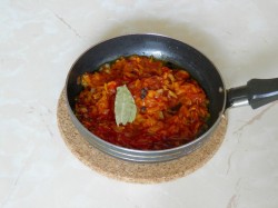 Суп солянка с оливками и колбасой - шаг 9 Суп солянка с оливками и колбасой - шаг 9