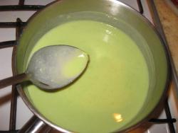 Простой суп пюре из зеленого горошка с желтками - шаг 8 Простой суп пюре из зеленого горошка с желтками - шаг 8