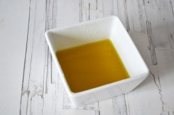 Свекольный салат с моцареллой и рукколой - шаг 5