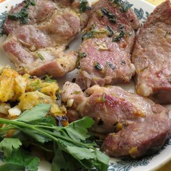 Свиная шея на сковороде