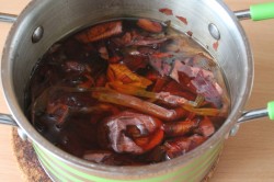 Свинина в луковой шелухе - шаг 3