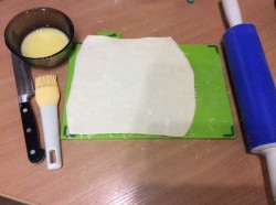 Сырные палочки из слоеного теста - шаг 5