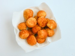 Сырные шарики на сковороде - шаг 10