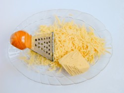 Сырные шарики на сковороде - шаг 2