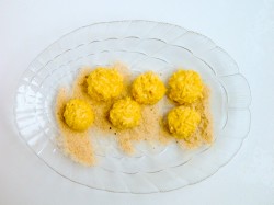 Сырные шарики на сковороде - шаг 6