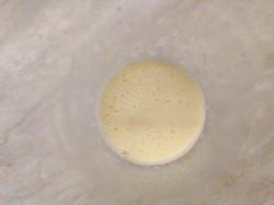 Сырные вафли в вафельнице - шаг 2