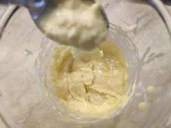 Сырные вафли в вафельнице - шаг 8