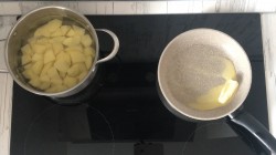 Сырный суп с креветками - шаг 4