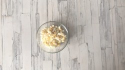 Тарталетки с печенью трески и яйцом - шаг 2