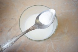 Тесто для блинов на кефире - шаг 2 Тесто для блинов на кефире - шаг 2