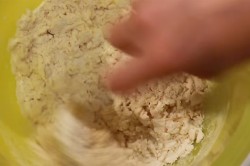 Тесто для вареников с вишней заварное - шаг 3 Тесто для вареников с вишней заварное - шаг 3