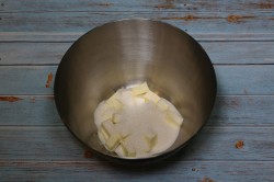 Тесто для венских вафель в электровафельнице - шаг 2 Тесто для венских вафель в электровафельнице - шаг 2