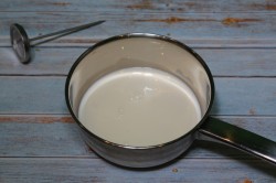 Тесто для венских вафель в электровафельнице - шаг 4 Тесто для венских вафель в электровафельнице - шаг 4