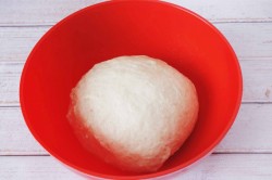 Тесто дрожжевое на кефире как пух - шаг 4 Тесто дрожжевое на кефире как пух - шаг 4